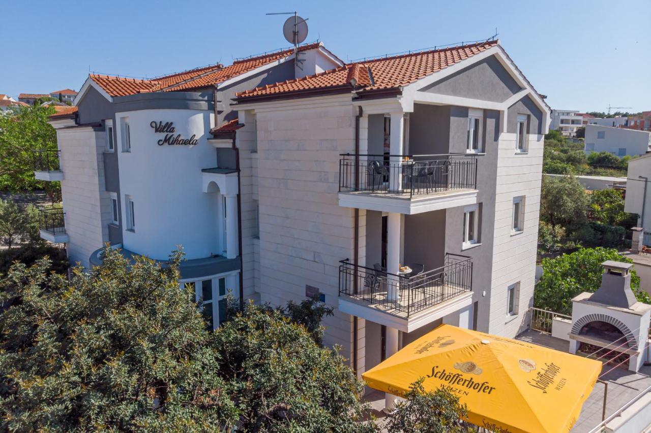 Island Resort Mihaela - Happy Rentals Trogir Exterior foto